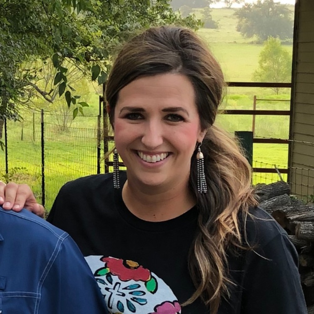 Meet your Posher, Laura